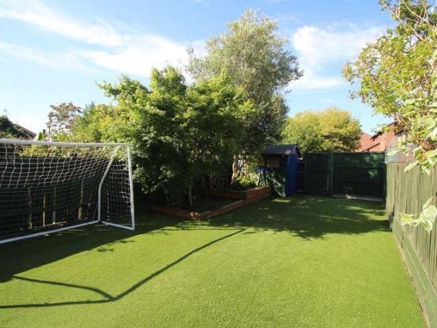 3 bedroom terraced house to rent