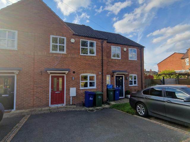 3 bedroom terraced house to rent