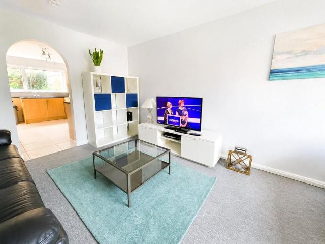 3 bedroom terraced house to rent