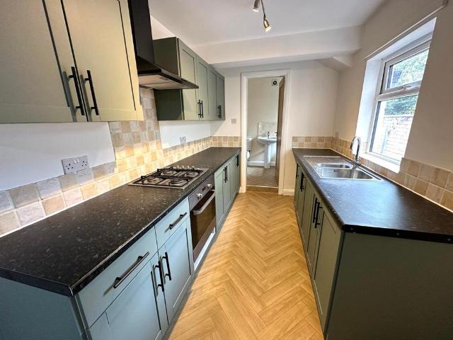 3 bedroom terraced house to rent