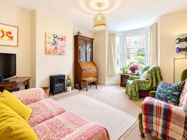3 bedroom terraced house to rent