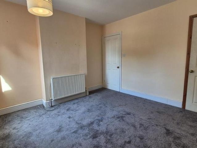3 bedroom terraced house to rent