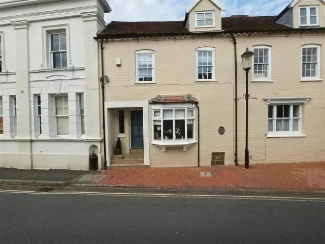 3 bedroom terraced house to rent