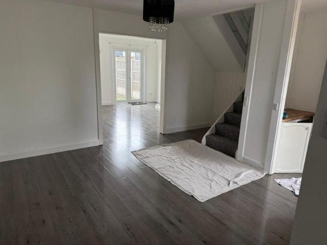 3 bedroom terraced house to rent