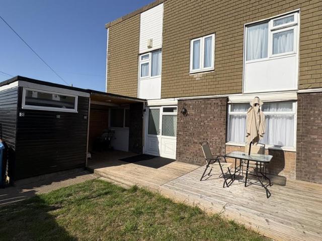 3 bedroom terraced house to rent