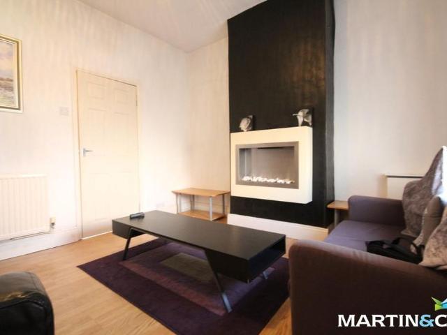 3 bedroom terraced house to rent