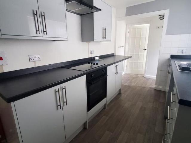 3 bedroom terraced house to rent