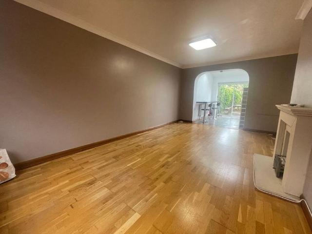 3 bedroom terraced house to rent