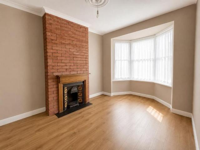 3 bedroom terraced house to rent