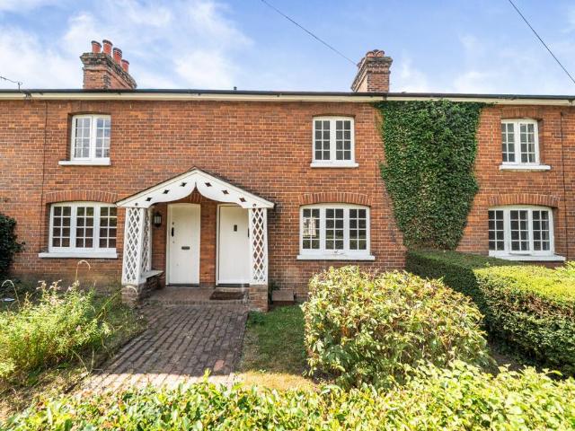 3 bedroom terraced house to rent