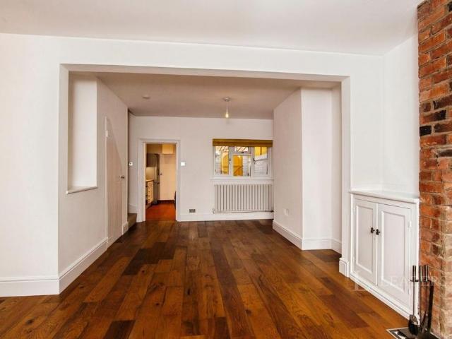 3 bedroom terraced house to rent