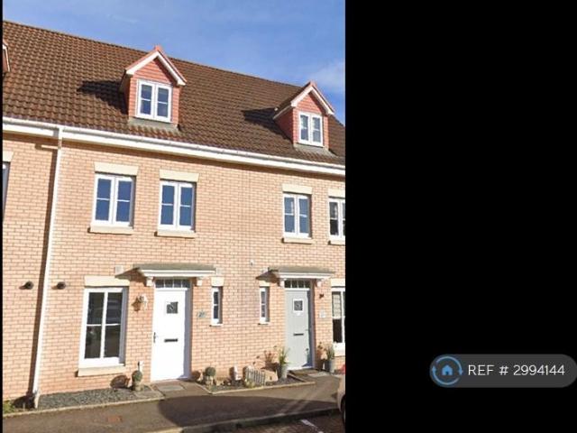 3 bedroom terraced house to rent