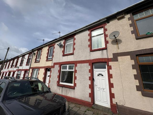 3 bedroom terraced house to rent