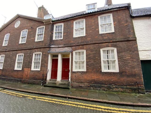 3 bedroom terraced house to rent