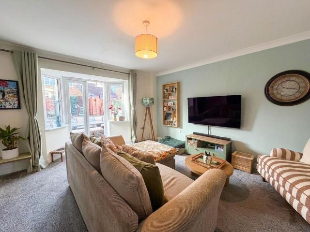 3 bedroom terraced house to rent