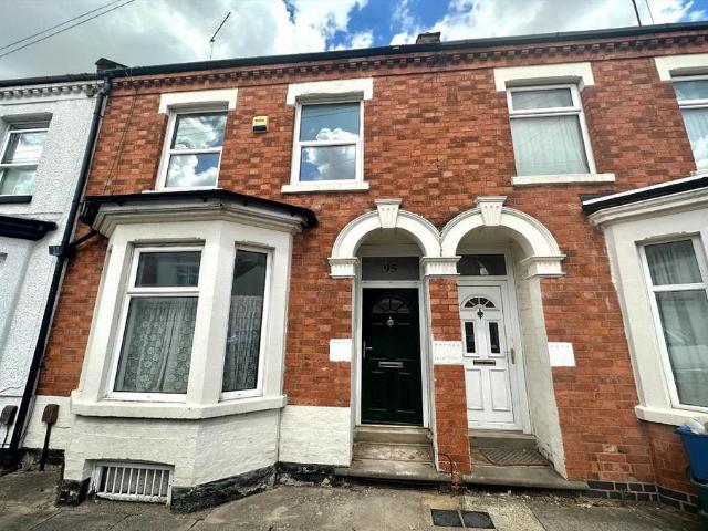 3 bedroom terraced house to rent