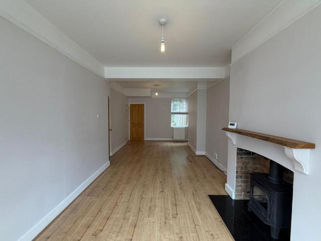 3 bedroom terraced house to rent