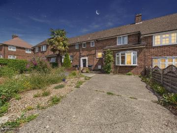 3 bedroom terraced house to rent