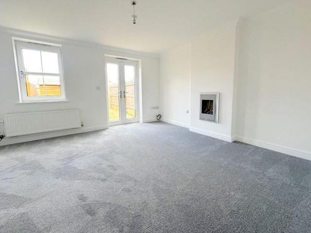 3 bedroom terraced house to rent