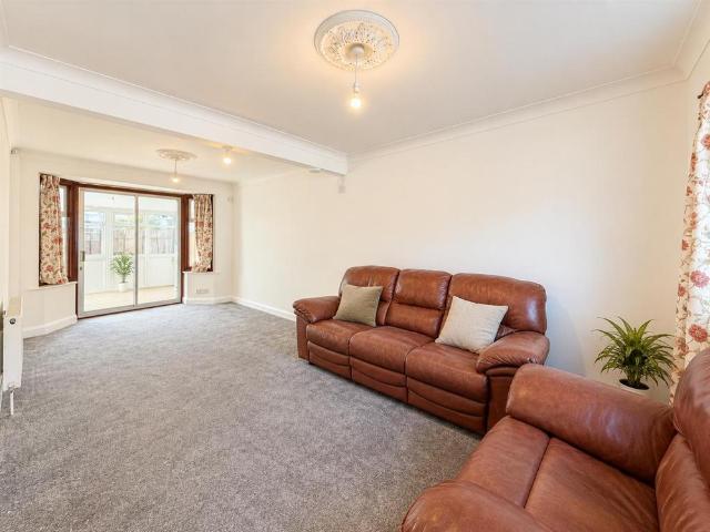 3 bedroom terraced house to rent