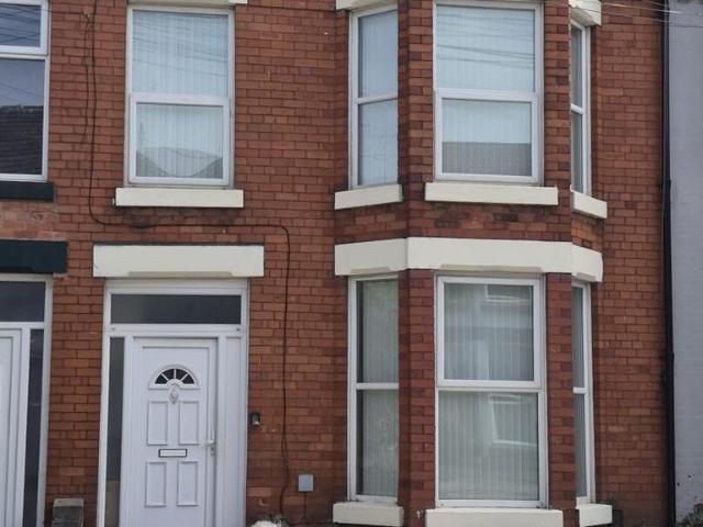 3 bedroom terraced house to rent