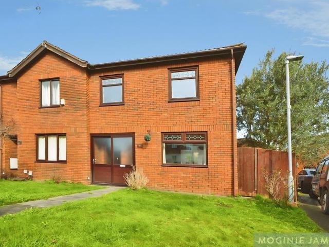 3 bedroom terraced house to rent