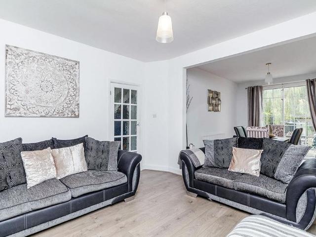 3 bedroom terraced house to rent