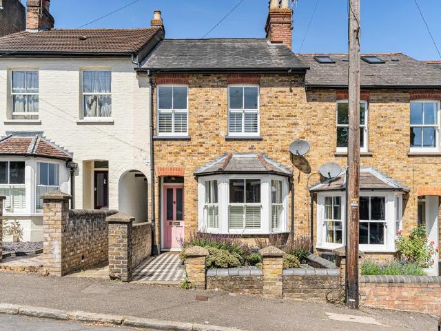 3 bedroom terraced house to rent