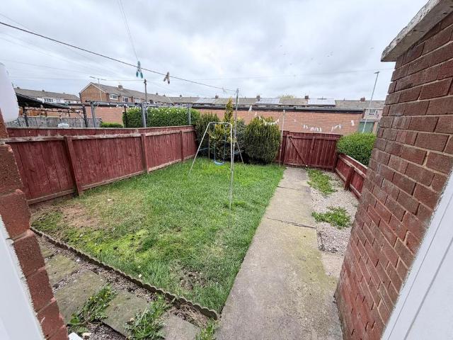3 bedroom terraced house to rent