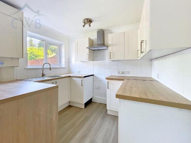 4 bedroom terraced house to rent