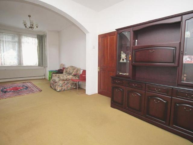 3 bedroom terraced house to rent