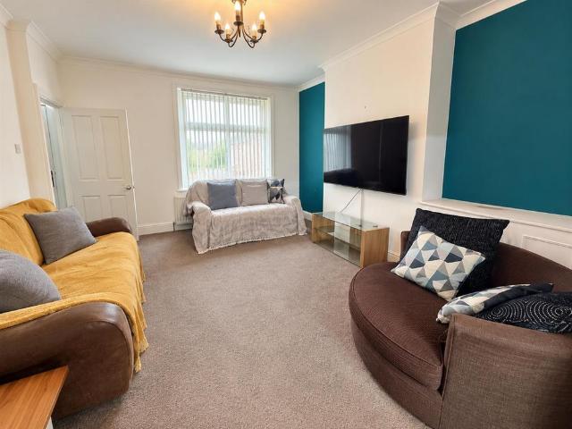 3 bedroom terraced house to rent