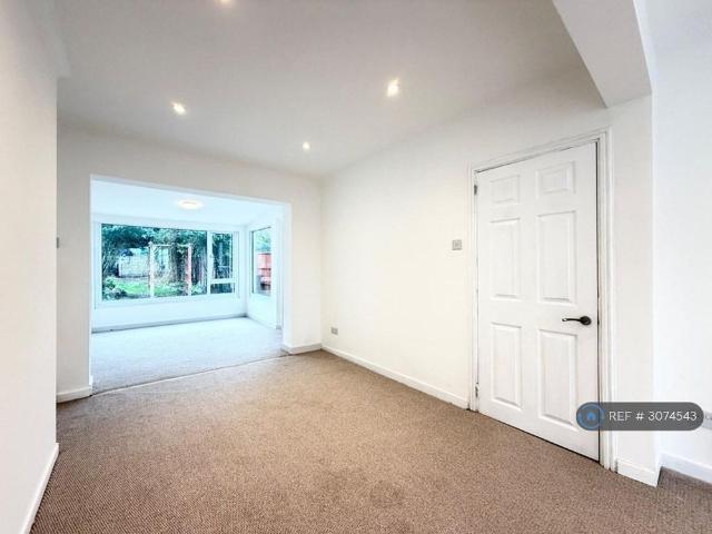 3 bedroom terraced house to rent