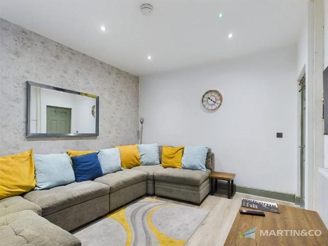 3 bedroom terraced house to rent