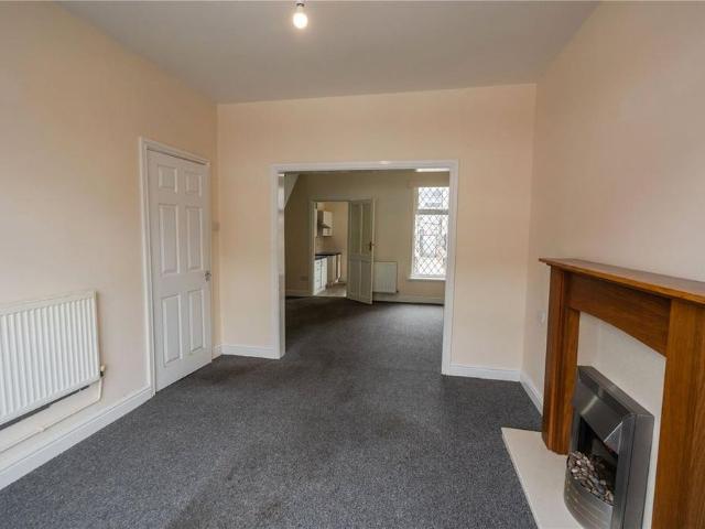 3 bedroom terraced house to rent