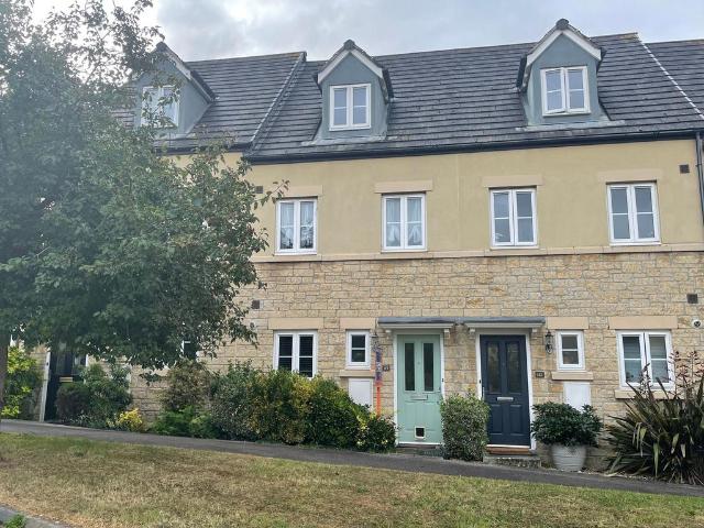 3 bedroom terraced house to rent