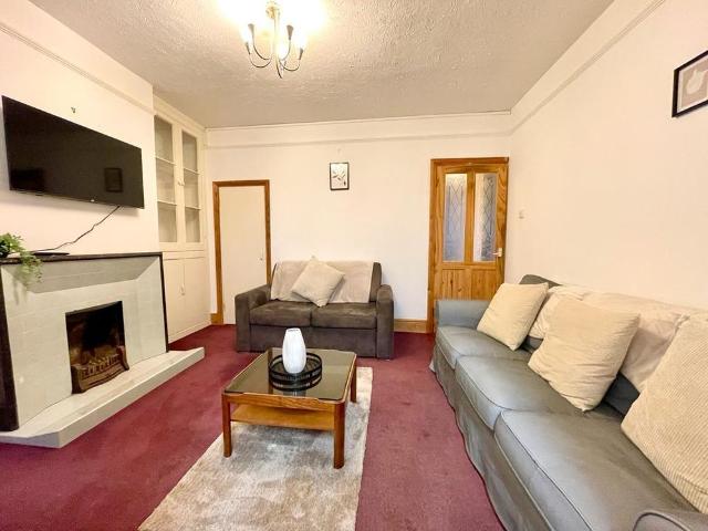 3 bedroom terraced house to rent