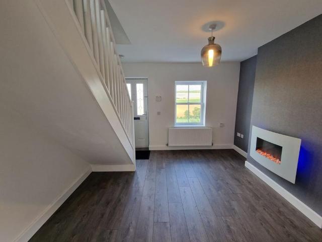 3 bedroom terraced house to rent