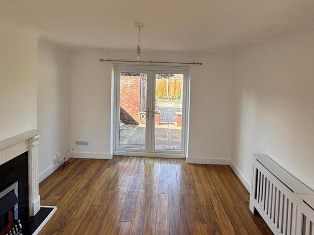 3 bedroom terraced house to rent
