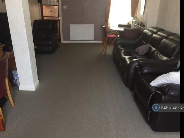 3 bedroom terraced house to rent
