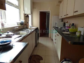 3 Bedroom Terraced House To Rent In Acorn Street, Leicester, LE4