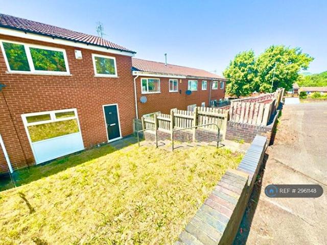 3 Bedroom Terraced House To Rent In Barent Walk, Nottingham, NG5