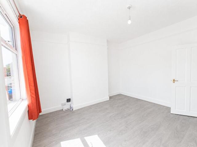3 Bedroom Terraced House To Rent In Bell Green Road, Coventry, CV6