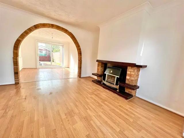 3 Bedroom Terraced House To Rent In Beresford Avenue, Coventry, CV6