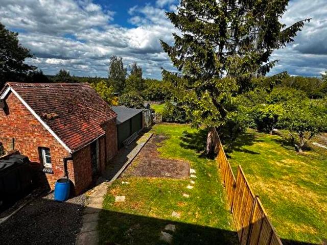 3 Bedroom Terraced House To Rent In Brogborough, Bedford, MK43