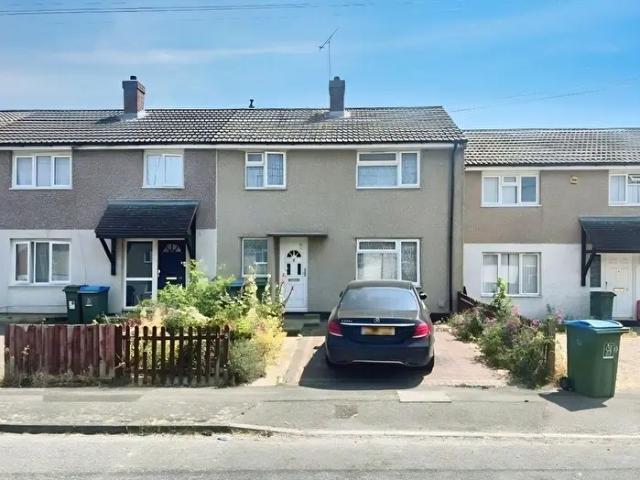3 Bedroom Terraced House To Rent In Carlton Close, Aylesbury, Buckinghamshire, HP19