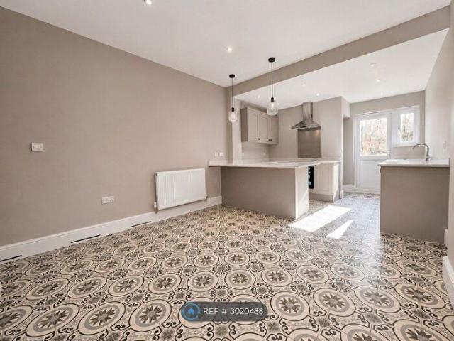 3 Bedroom Terraced House To Rent In Church Lane, Tamworth, B79