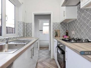3 Bedroom Terraced House To Rent In Clay Lane, Coventry, CV2
