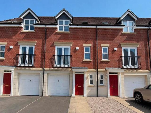 3 Bedroom Terraced House To Rent In Clumber Close, Loughborough, LE11