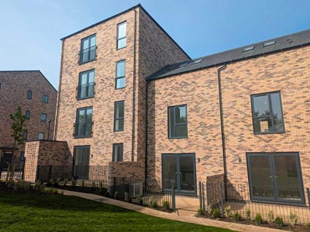 3 Bedroom Terraced House To Rent In Eden Avenue, Birmingham, B12